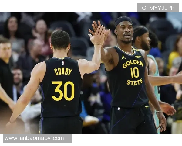 勇士与猛龙激战正酣比赛直播360全景呈现精彩瞬间