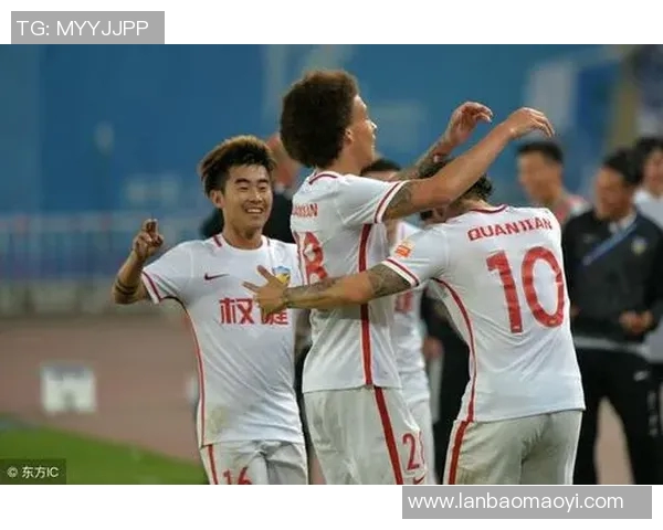 八月十九日广州对阵天津的精彩赛事回顾与分析