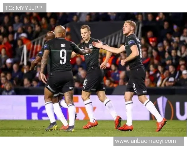 女篮加拿大与希腊激战正酣争夺国际赛场荣耀与未来发展机遇