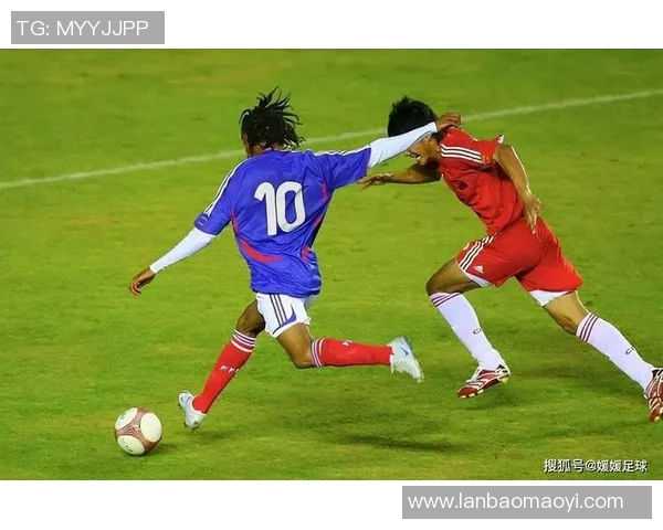 FC琉球与山口雷诺法激战正酣球迷期待精彩对决与精彩进球